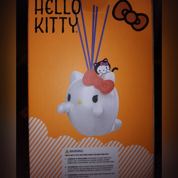 Hello Kitty Ceramic Reed Diffuser - Picture 5 of 5